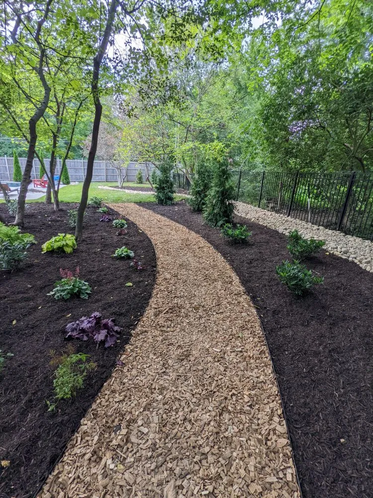 Expert landscaping services in St. Louis, MO - Quiet Village Landscaping