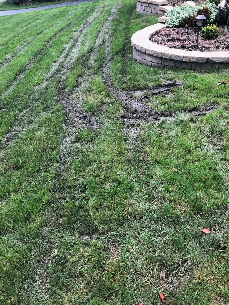 Expert garden landscaping in Elk Grove Village, IL - Quigley's Lawn & Snow