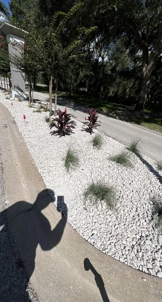 Top-rated lawn care service in Winter Springs, FL by Quik Mulch & Lawn Care