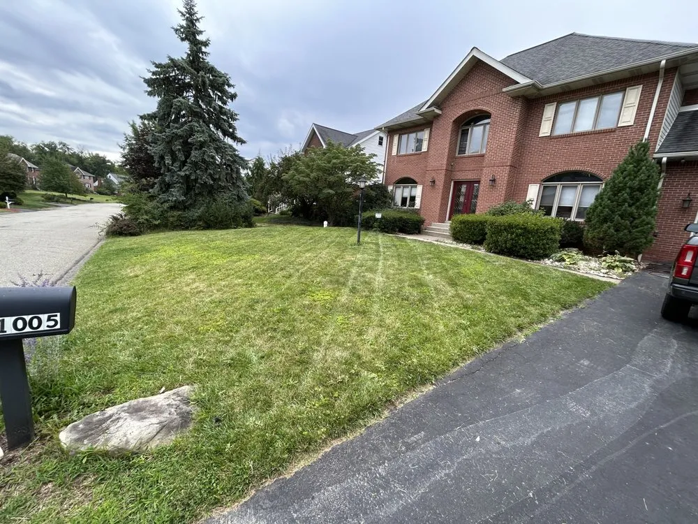 Professional garden landscaping experts serving Delmont, PA - Quinn Landscaping