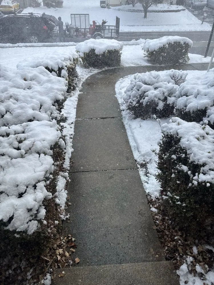 Affordable lawn care service in Hanover, PA - Quinones & Sons