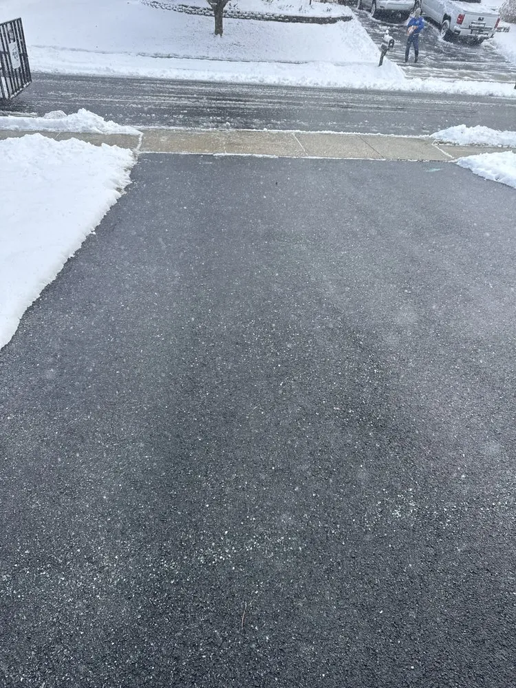 Affordable lawn mowing service in Hanover, PA - Quinones & Sons