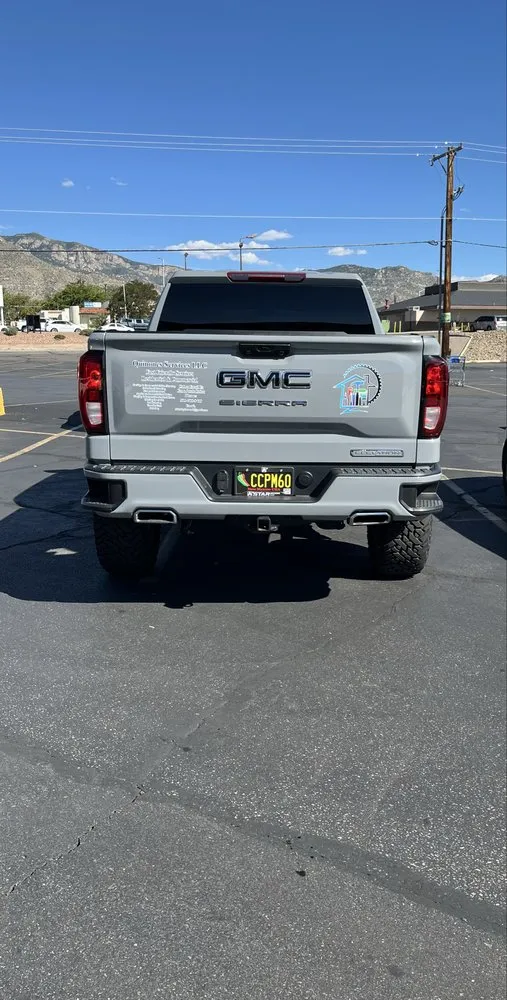 Local lawn mowing service for year-round maintenance across Albuquerque, NM - Quinones Services