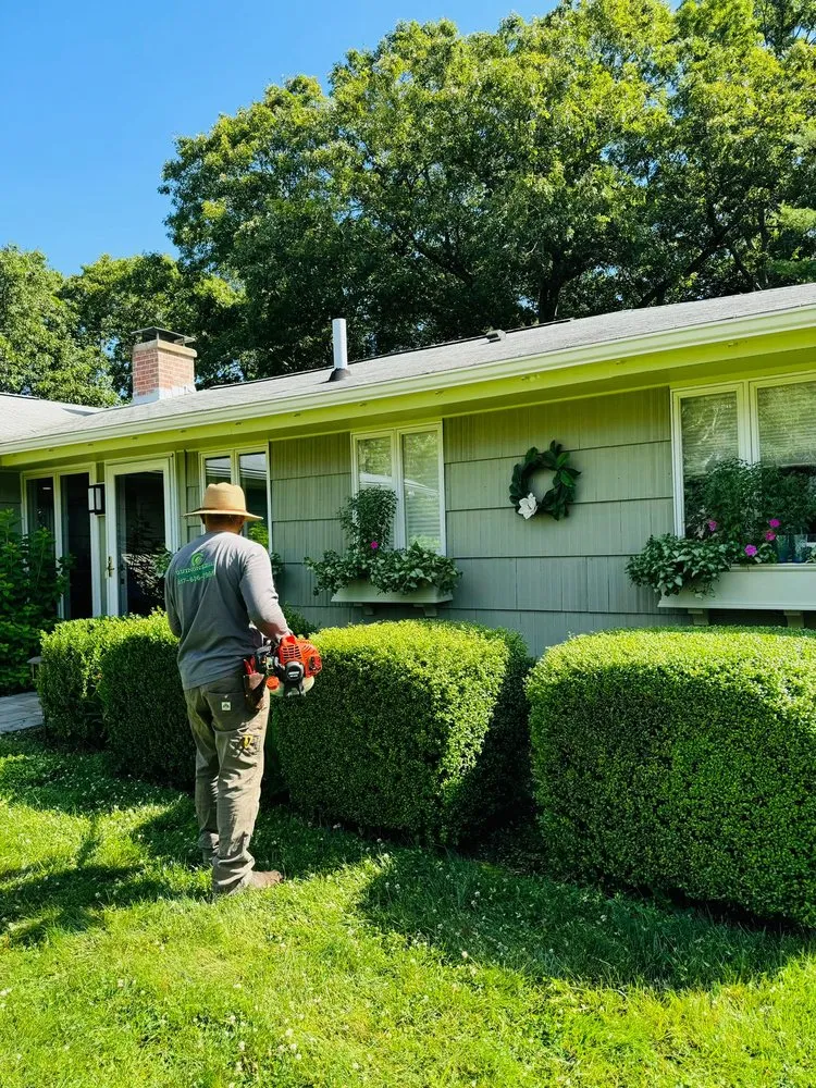 Custom landscape installation experts serving Maynard, MA - Quinonez