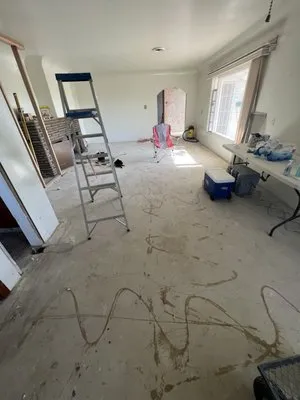 Quintanas Construiction