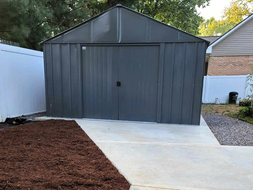 Professional landscape design experts serving Cape Girardeau, MO - Quintas Landscaping & Lawn Services