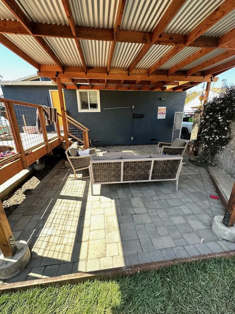 Affordable lawn mowing service in Richmond, CA by Quintero Landscapes