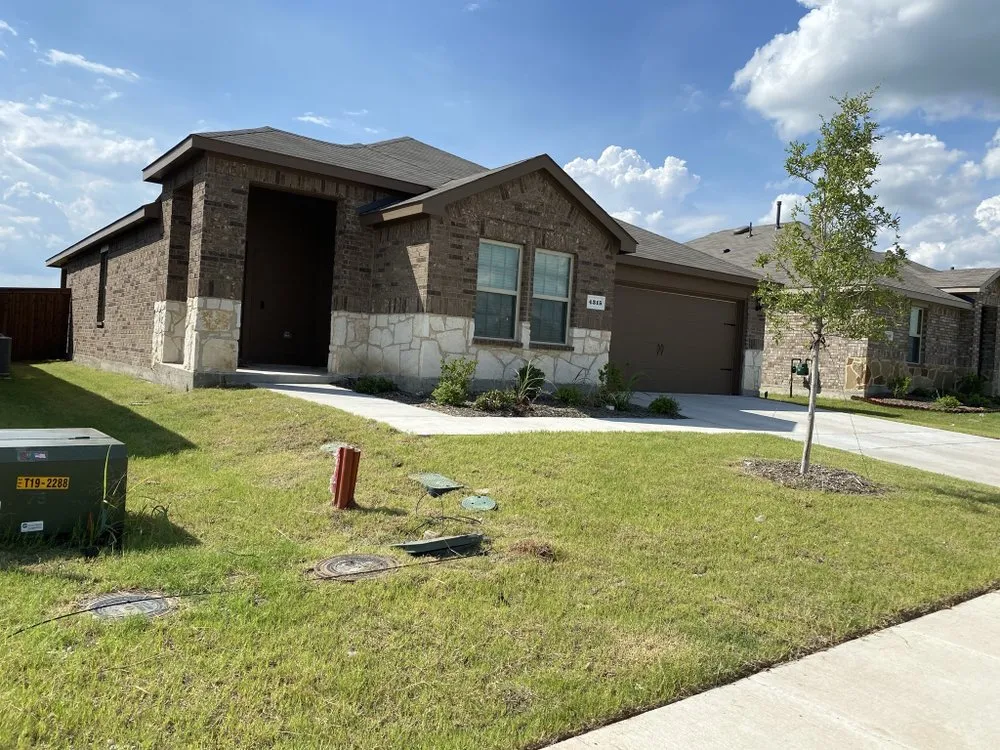 Local lawn mowing service in Dallas, TX by Quintero's Lawn Care