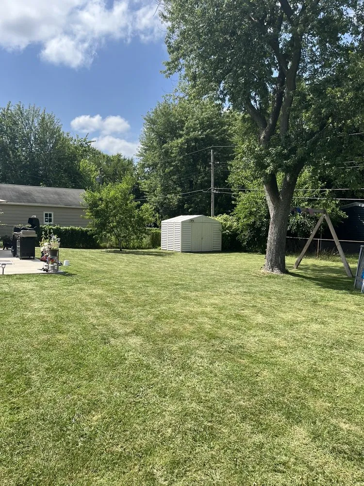 Trusted landscaping services experts serving Aurora, IL - Quintessential Lawn Care