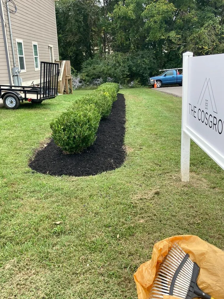 Professional lawn care service for beautiful yards in Shelbyville, TN by Quiñonez Lawn Care