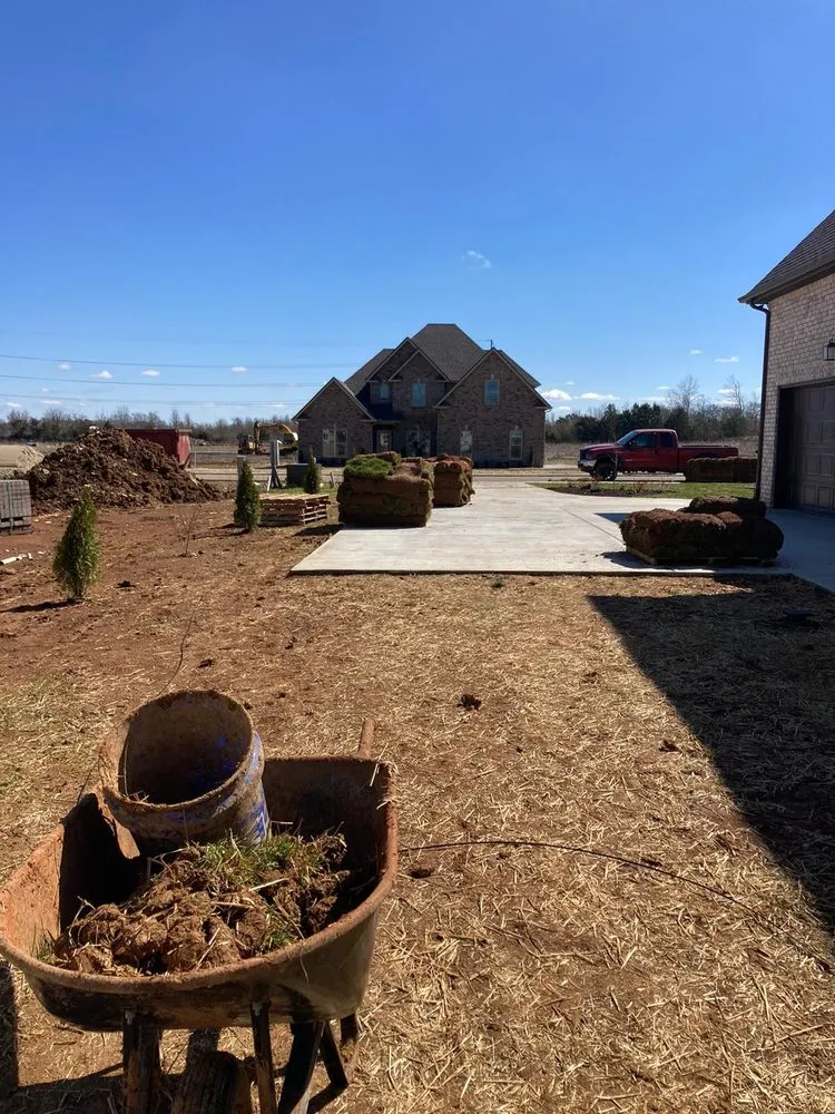 Trusted lawn mowing service in Shelbyville, TN by Quiñonez Lawn Care