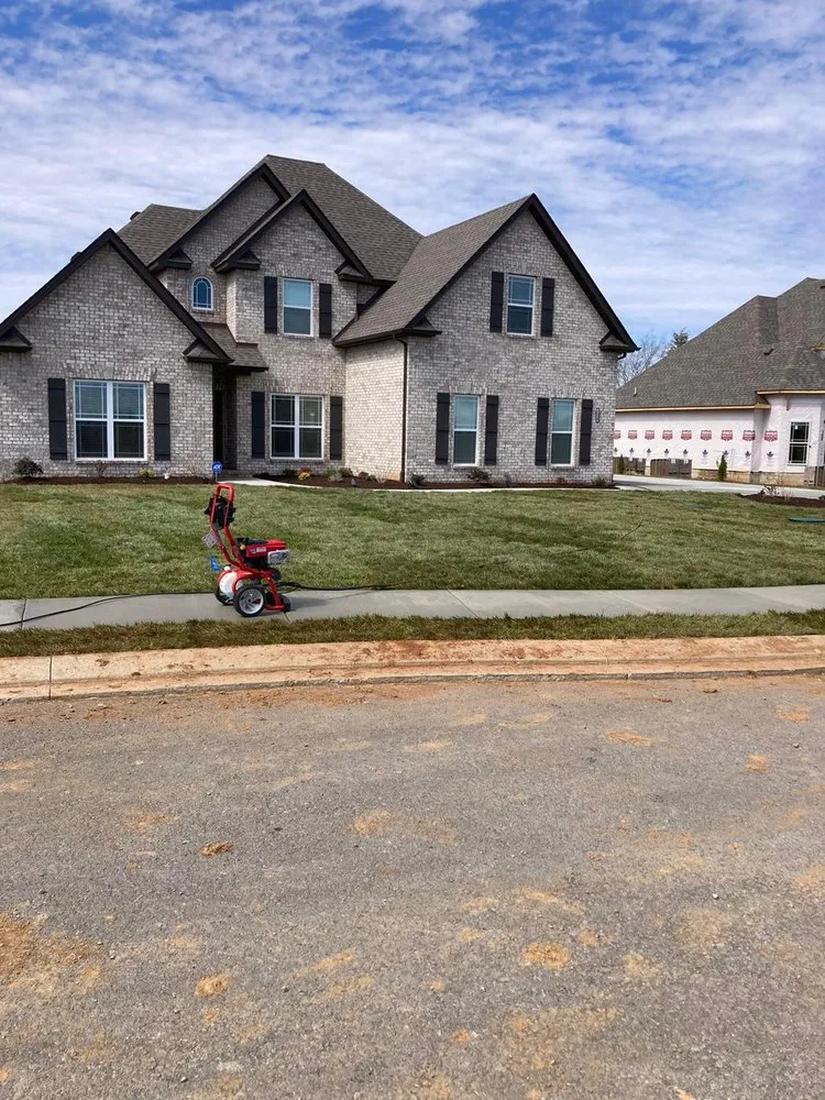 Expert landscape installation in Shelbyville, TN by Quiñonez Lawn Care