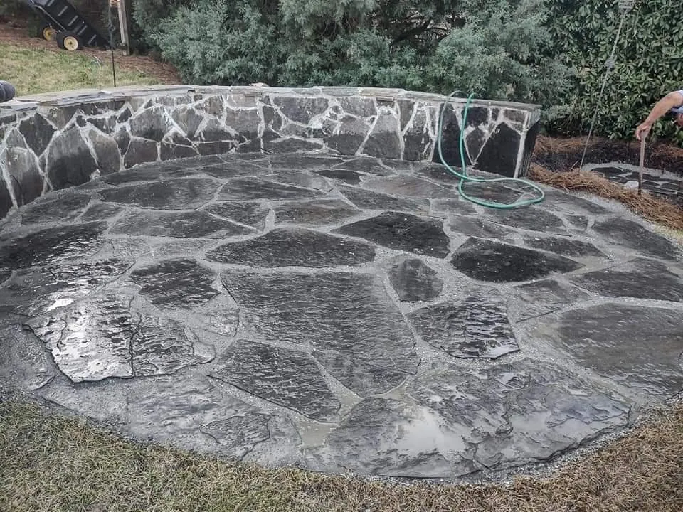 Custom yard maintenance experts serving Beech Island, SC - R & A Landscaping