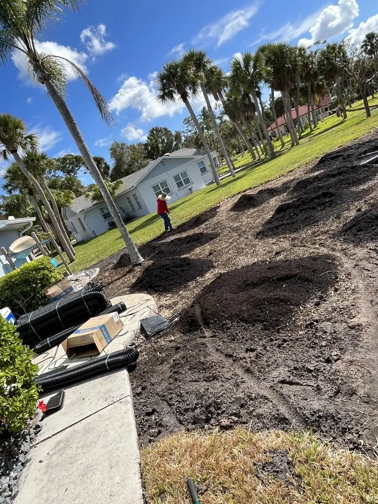 Custom yard cleanup service for homes in Sarasota, FL by R & C Landscaping of FL