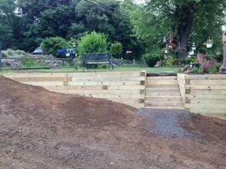 Local yard cleanup service in Aliquippa, PA - R & G Quality Landscaping