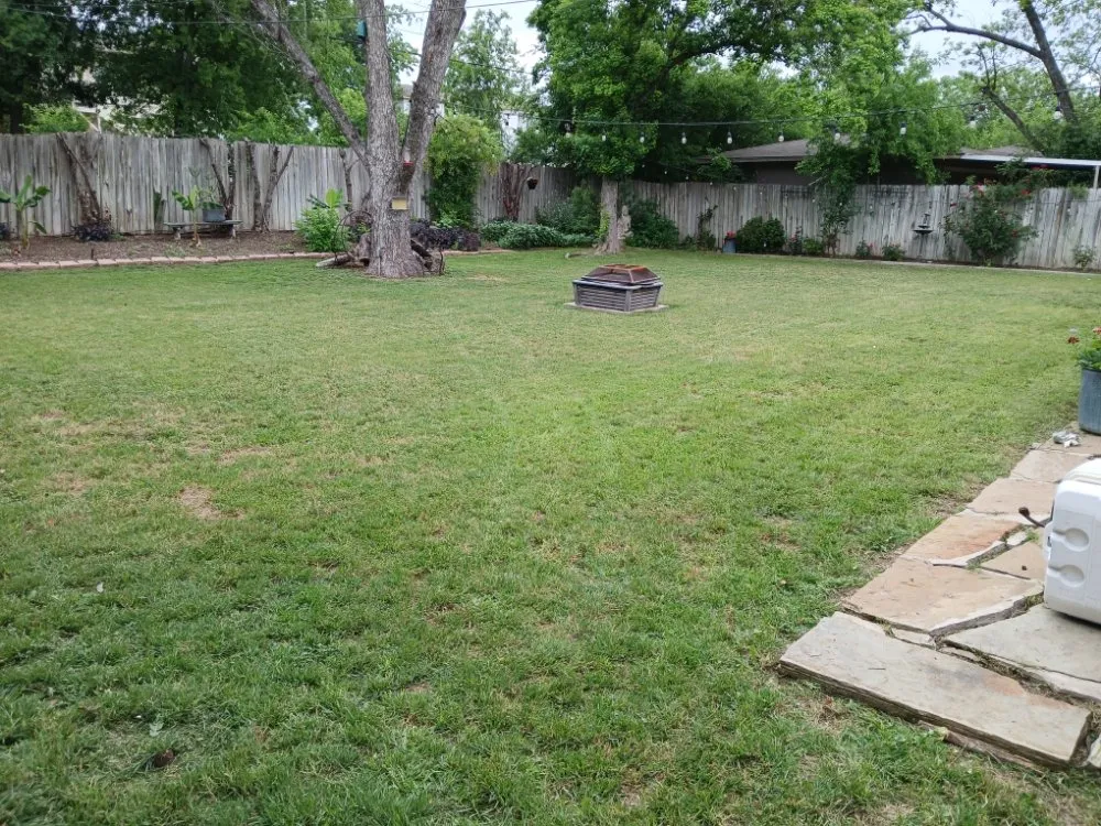 Affordable lawn mowing service experts serving San Antonio, TX - R & H Lawncare
