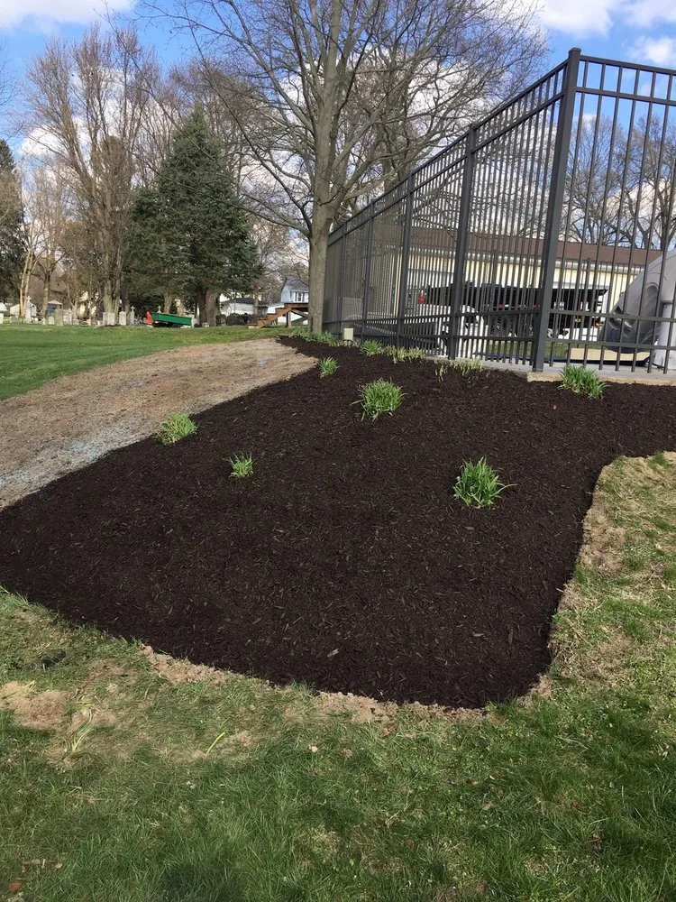Trusted landscape installation experts serving Norwalk, OH - R & J Green keepers