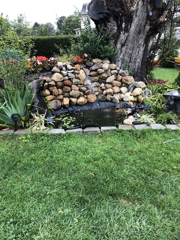 Professional garden landscaping in Plymouth, MA by R & J Landscaping