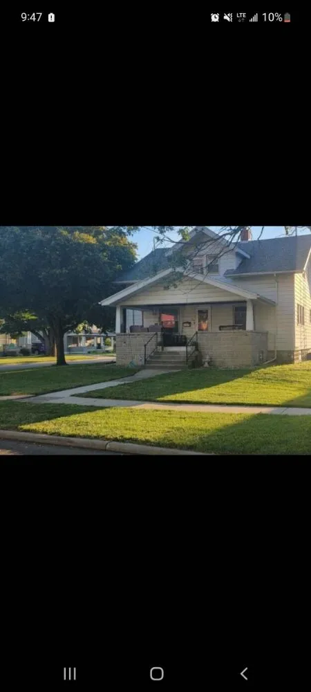 Affordable yard cleanup service experts serving Toledo, OH - R & J Lawncare