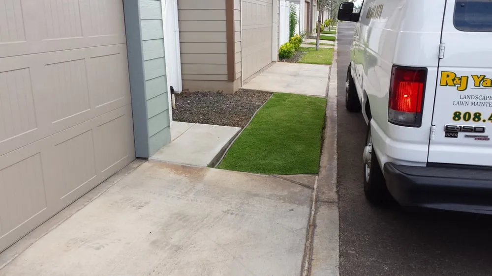 Top-rated yard maintenance in Ewa Beach, HI - R & J Yard Service