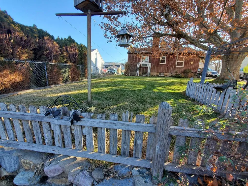 Top-rated lawn mowing service in South Ogden, UT - R & J's Upkeep Service LLC