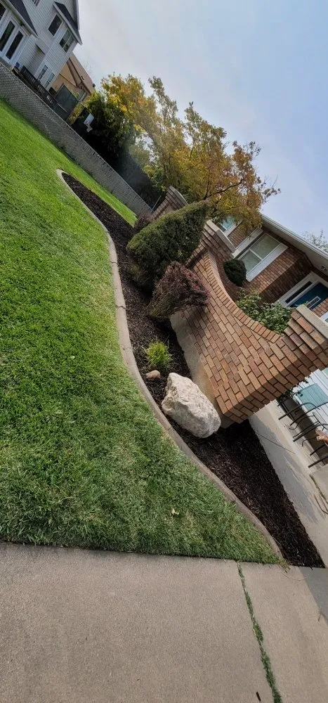 Professional yard cleanup service experts serving South Ogden, UT - R & Js Upkeep Service