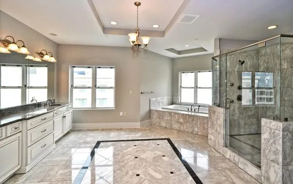 R & M Construction & Landscaping Logo