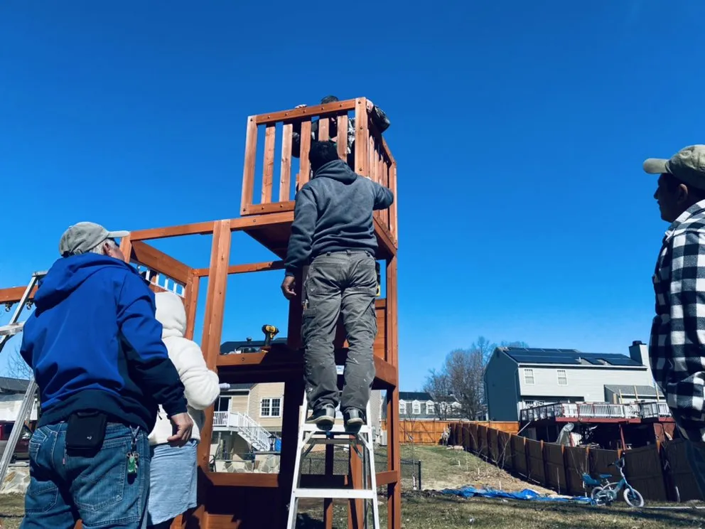 Expert garden landscaping experts serving Lanham, MD - R & M Landscaping & Construction