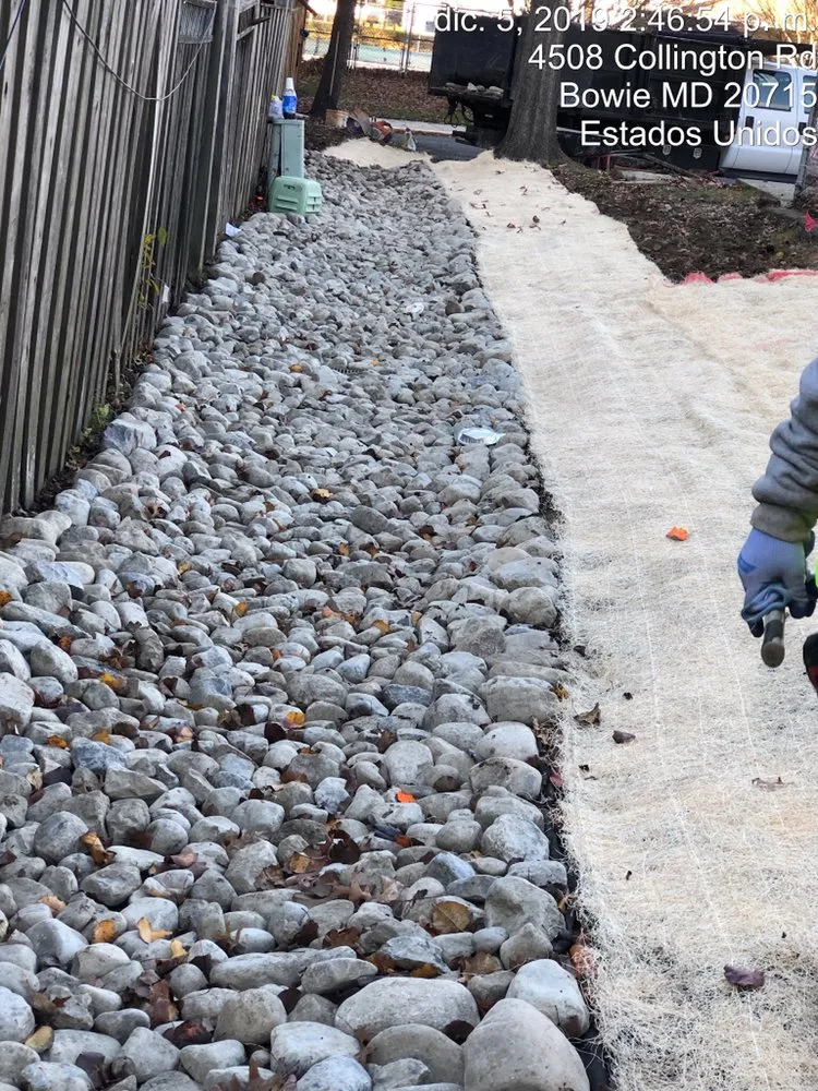 Top-rated yard cleanup service in Lanham, MD - R & M Landscaping & Construction