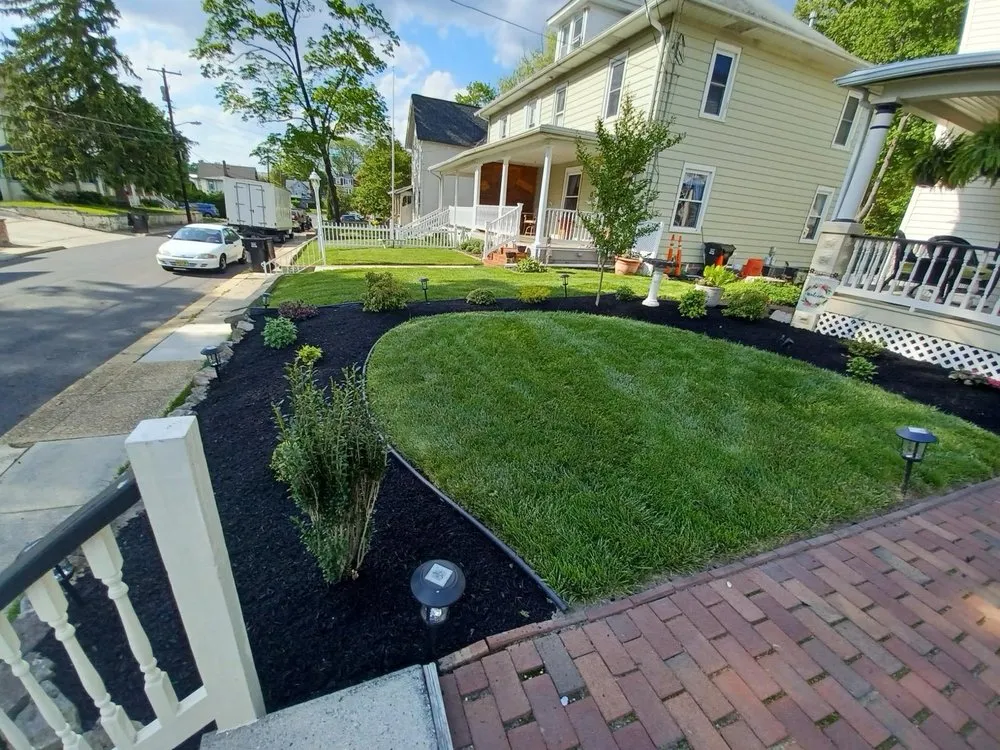 Local yard maintenance experts serving Lindenwold, NJ - R & M Landscaping and Patios