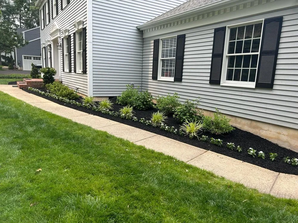 Expert yard maintenance in Lindenwold, NJ - R & M Landscaping and Patios