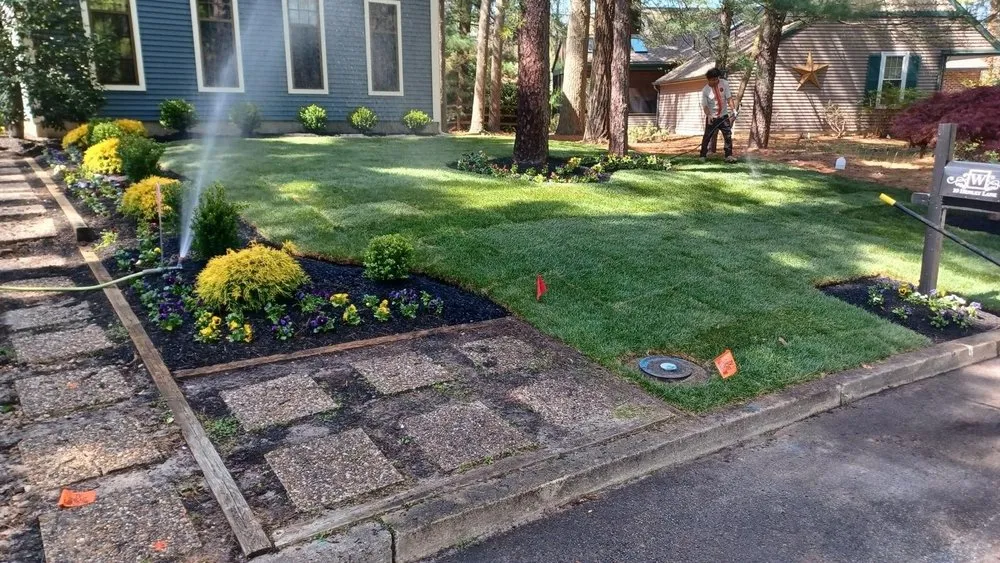 Top-rated yard maintenance in Lindenwold, NJ - R & M Landscaping and Patios