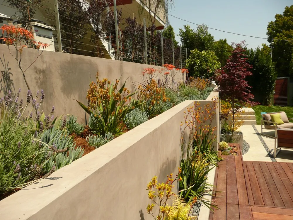 Affordable lawn mowing service experts serving Los Angeles, CA - R & R Landscape Services