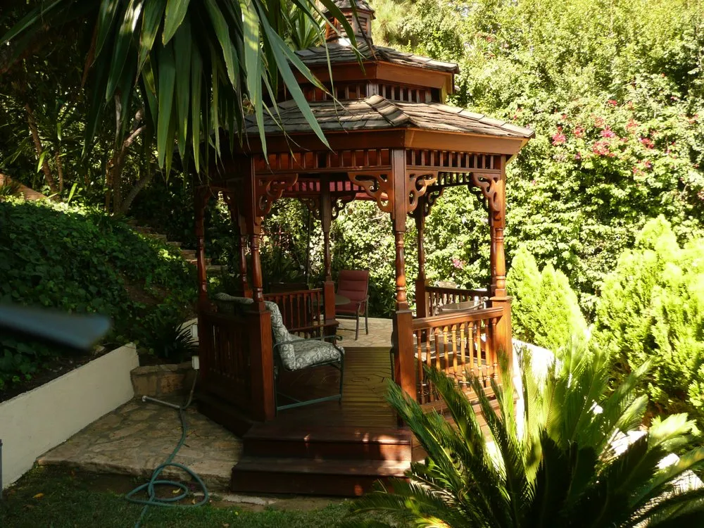 Trusted yard maintenance for year-round maintenance in Los Angeles, CA by R & R Landscape Services