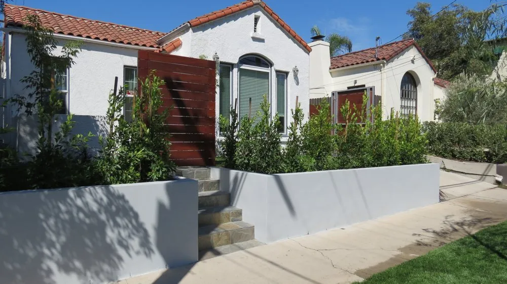 Top-rated yard maintenance experts serving Los Angeles, CA - R & R Landscape Services