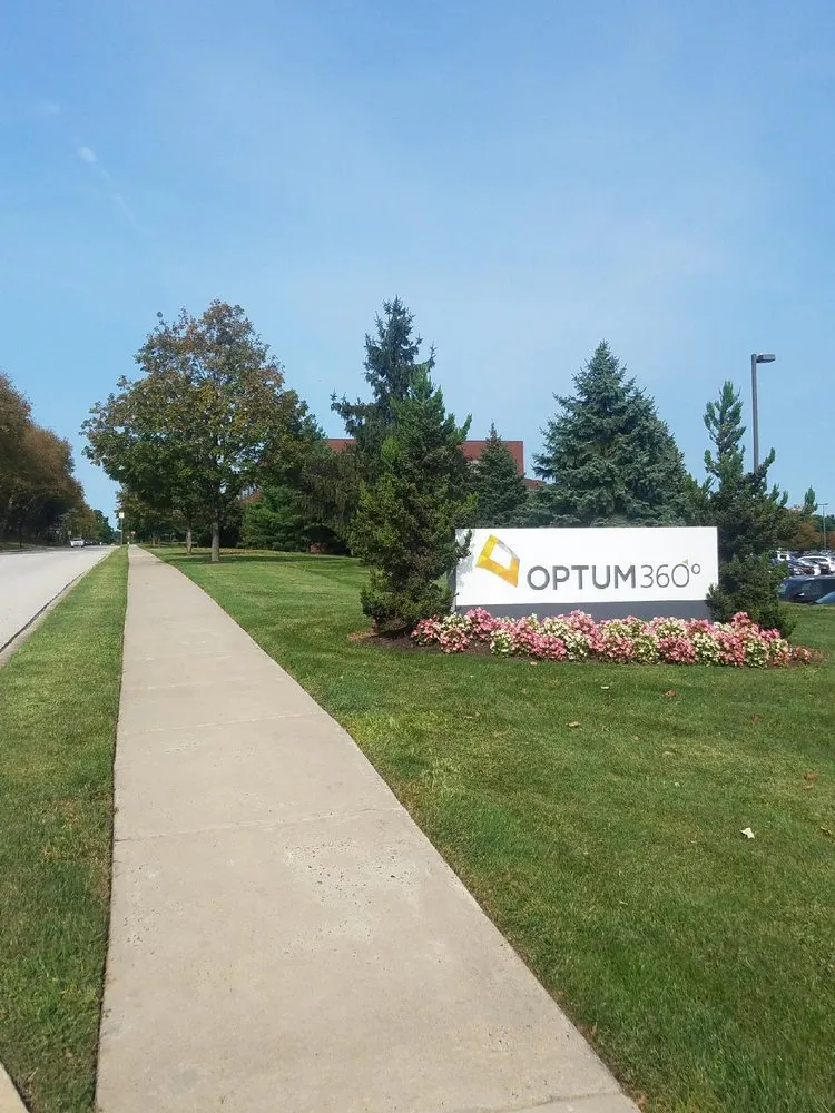 Top-rated yard maintenance for beautiful yards in Schwenksville, PA by R & R Landscaping