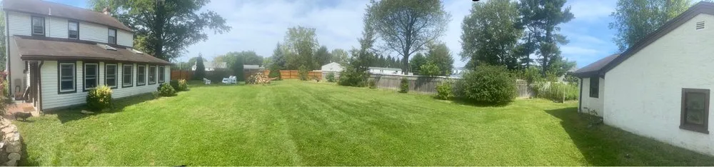 Top-rated yard cleanup service in Schwenksville, PA - R & R Landscaping