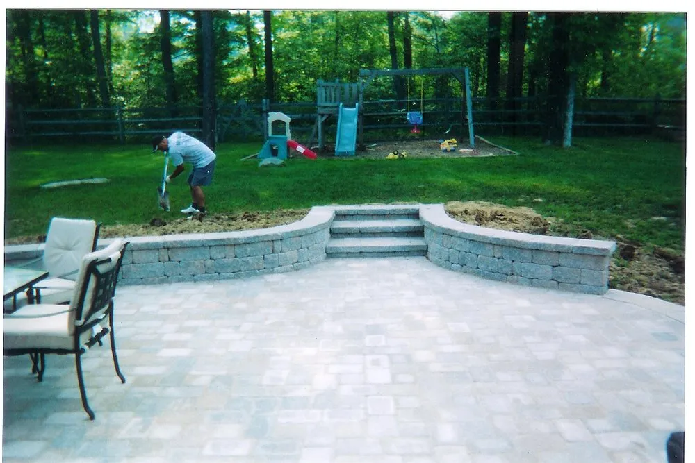 Trusted yard maintenance experts serving Schwenksville, PA - R & R Landscaping