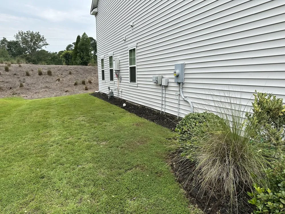 Custom residential landscaping in North Charleston, SC - R & R Lawn & Landscaping