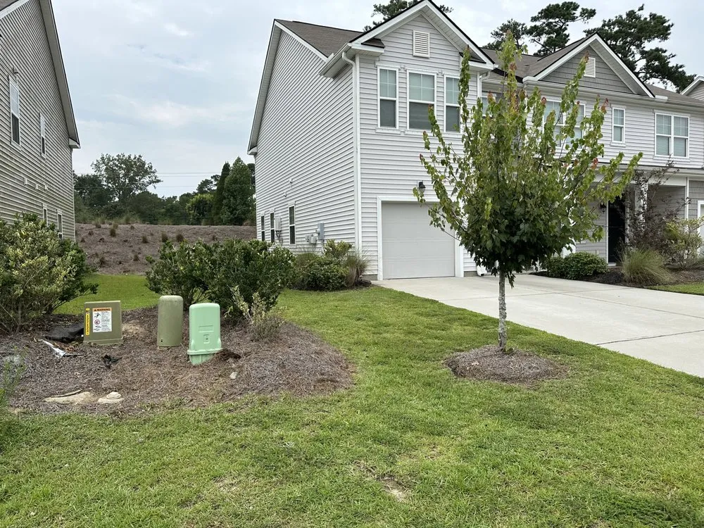 Reliable lawn care service in North Charleston, SC by R & R Lawn & Landscaping