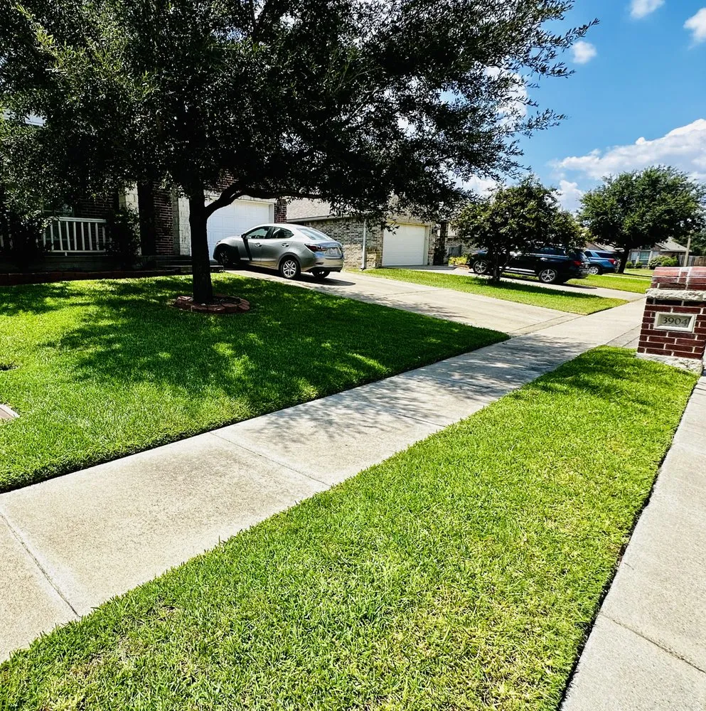 Trusted lawn mowing service in Bryan, TX by R & R Lawn Care
