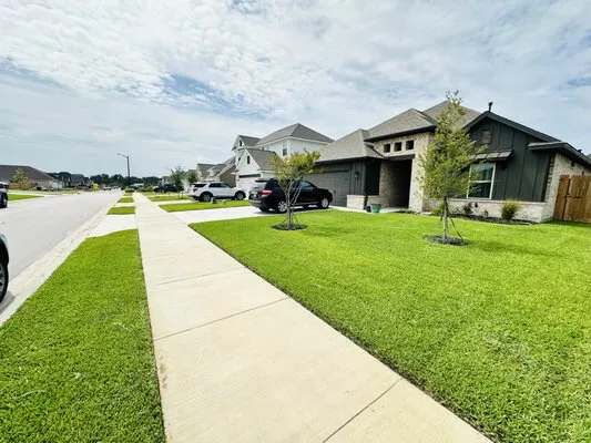 R & R Lawn Care Logo