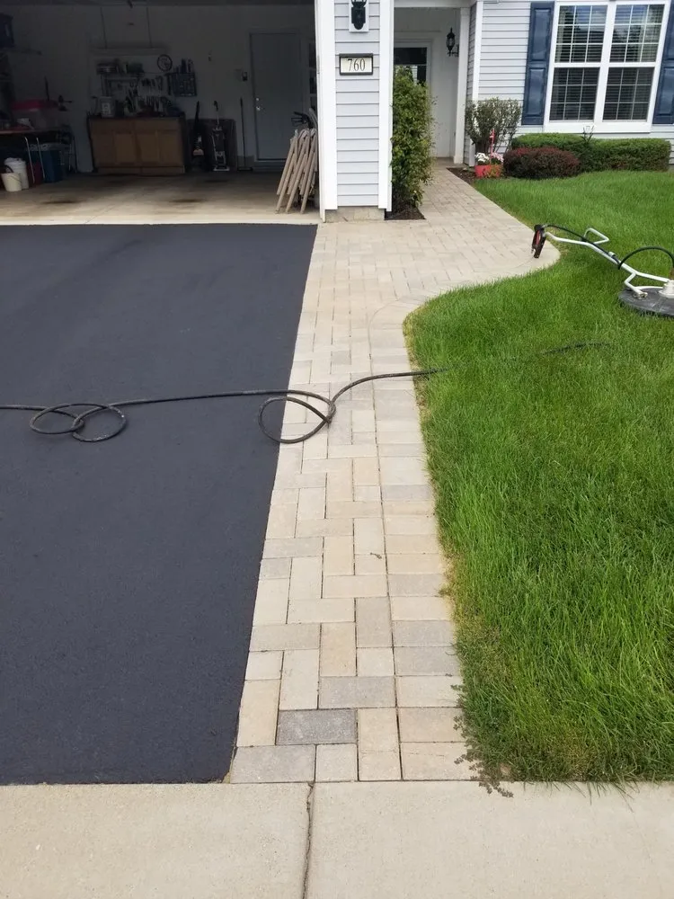 Local garden landscaping in Lansing, IL by R & R Yard Design