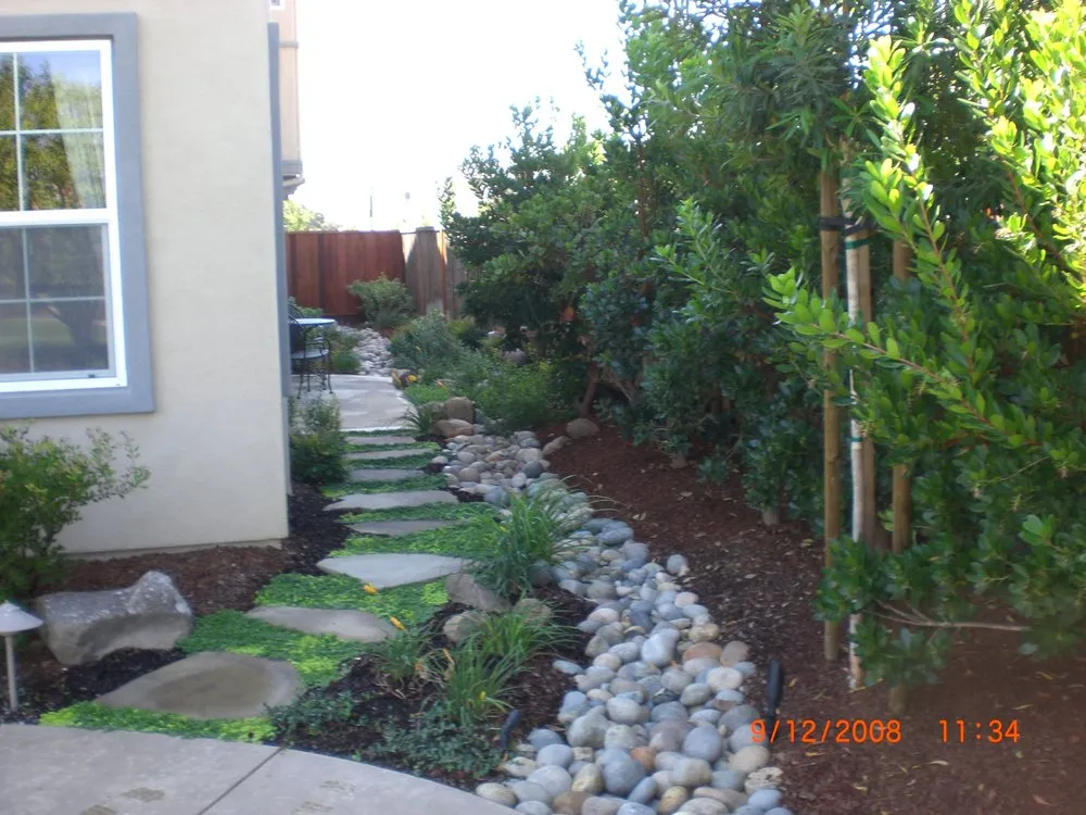 Affordable lawn mowing service in Pleasanton, CA - R & S Landscaping & Maintenance