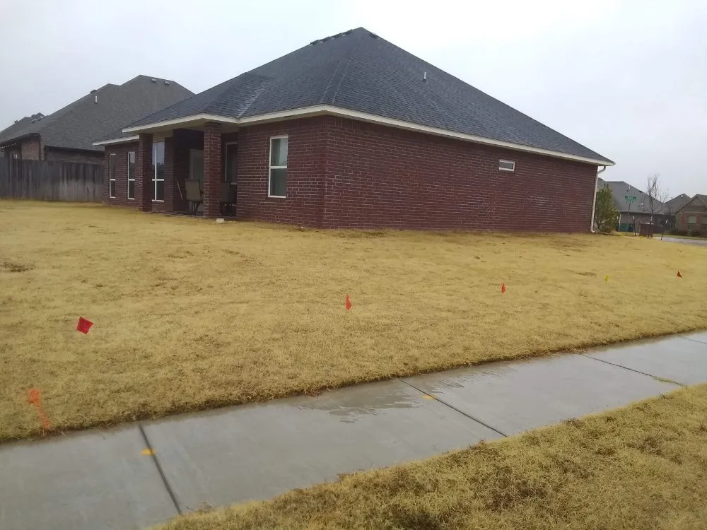 Affordable yard maintenance experts serving Shawnee, OK - R & S Landscaping and Construction