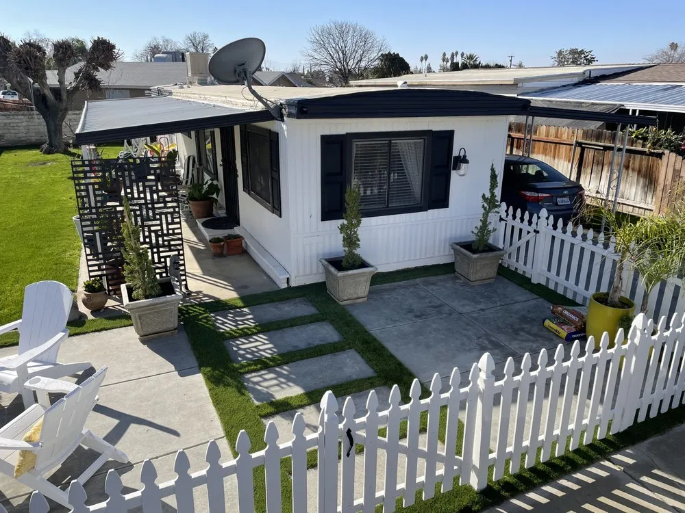 Professional landscaping services for year-round maintenance in Bakersfield, CA by R-21 Construction