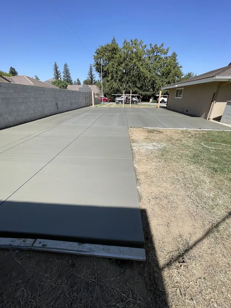 Expert lawn mowing service in Bakersfield, CA by R-21 Construction