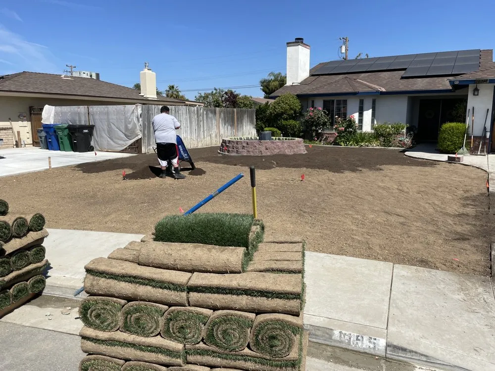 Expert yard maintenance in Bakersfield, CA by R-21 Construction