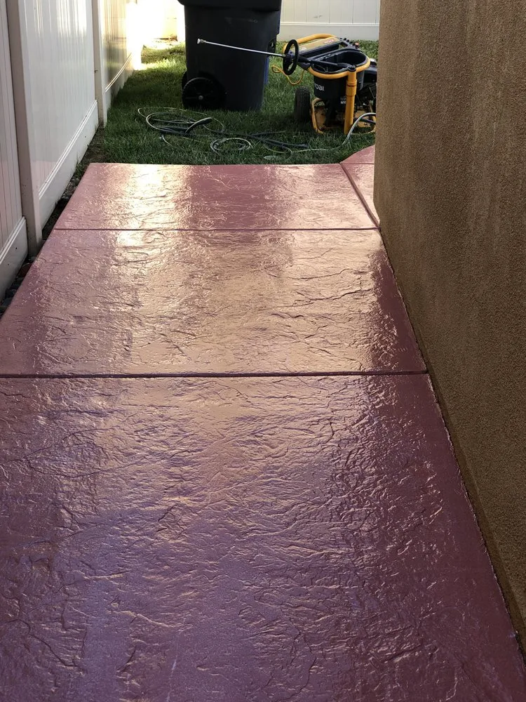 Expert lawn care service in Bakersfield, CA - R-21 Construction