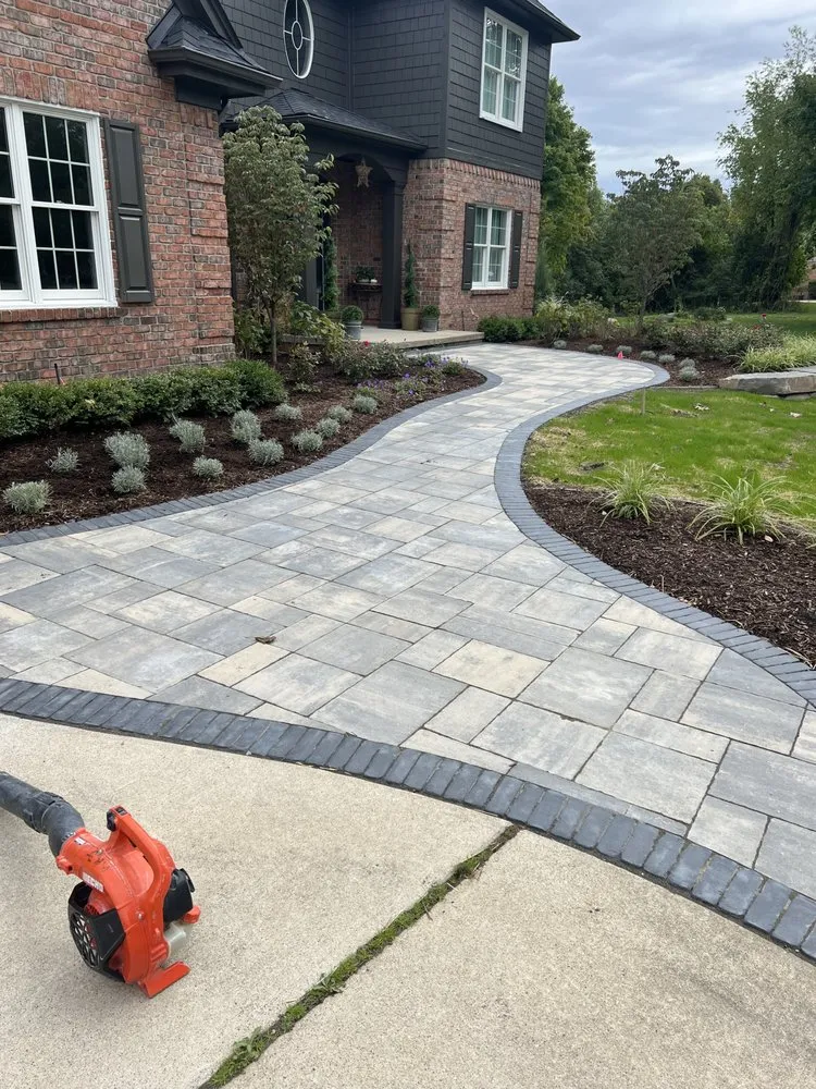 Custom lawn care service experts serving Flint, MI - R A Hardscape